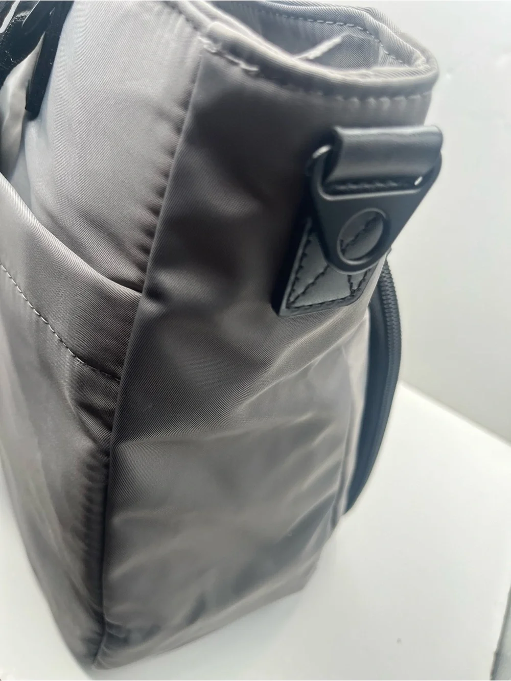 IHKWIP cargo tote
